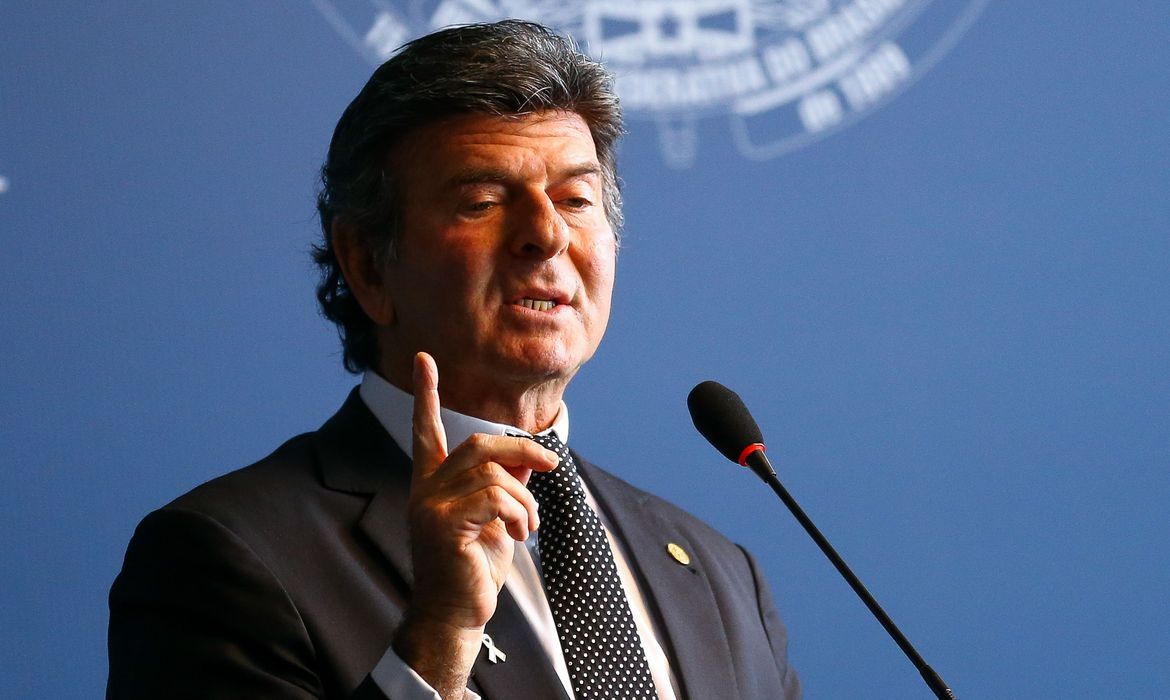 Luiz Fux justificou que o país não pode “retroceder no combate à criminalidade organizada e no enfrentamento à corrupção”